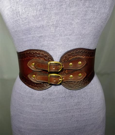 Women's belts: with logo, corset